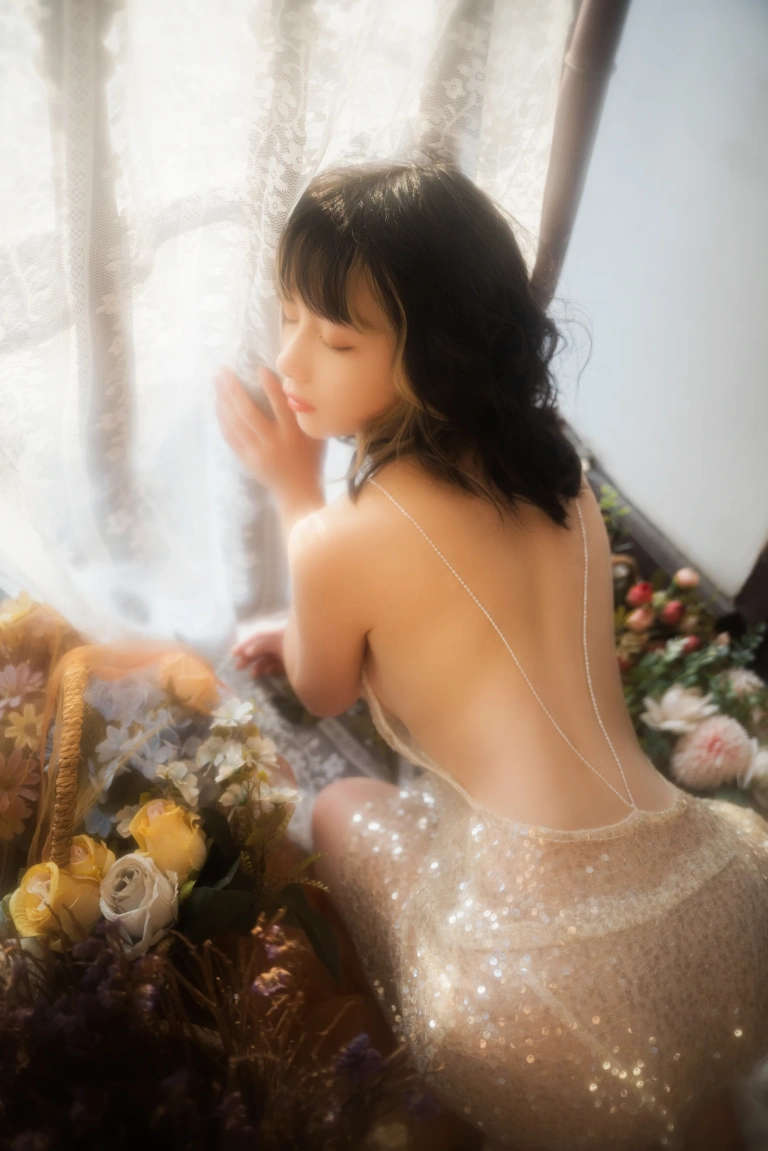 《窗外落霞》｜清青琴玖 · 23张写真
