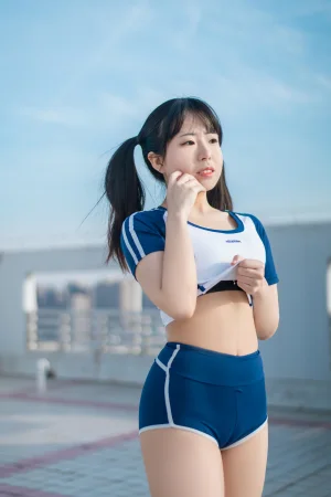 《体操服》｜虎森森 · 35张写真