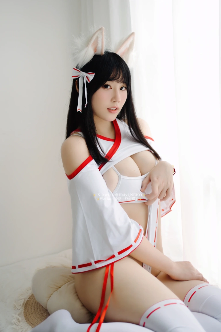 《Fantia 2024年06月会员合集》｜一只废喵 · 50张写真、5 个视频