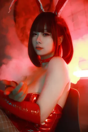 《红色兔女郎》｜末夜 · 34张写真