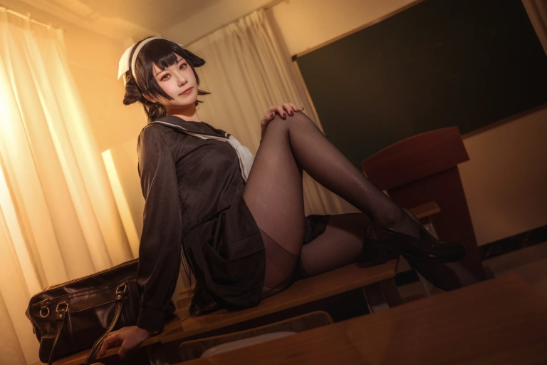 《碧蓝航线 爱宕高雄制服》｜贞子蜜桃 · 35张写真