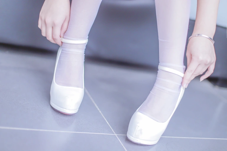 《蓝色女仆》｜日奈娇(椎名莜) · 46张写真