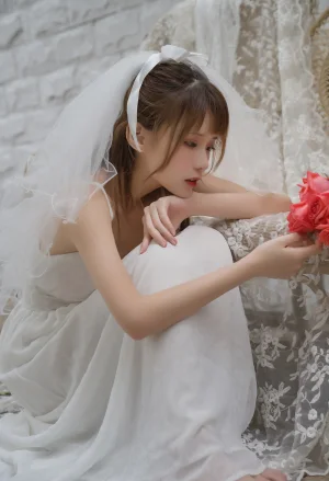 《婚纱》｜凛子酱 · 9张写真