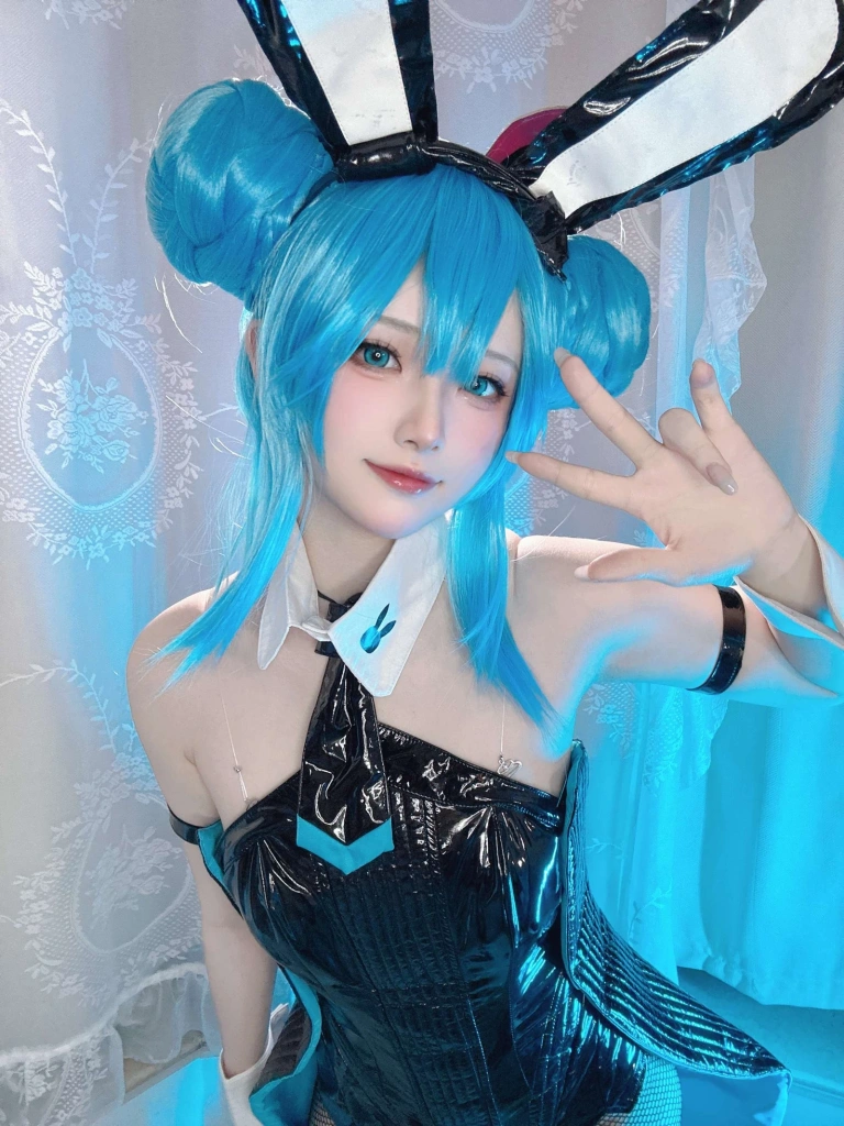 《[Patreon] 2023年07月套图会员合集》｜屿鱼 · 99张写真