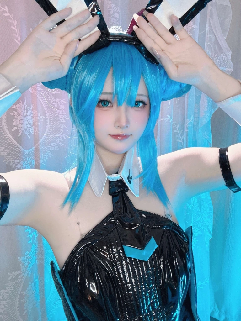 《[Patreon] 2023年07月套图会员合集》｜屿鱼 · 99张写真