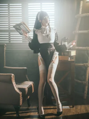 《修女》｜河豚抚子 · 15张写真