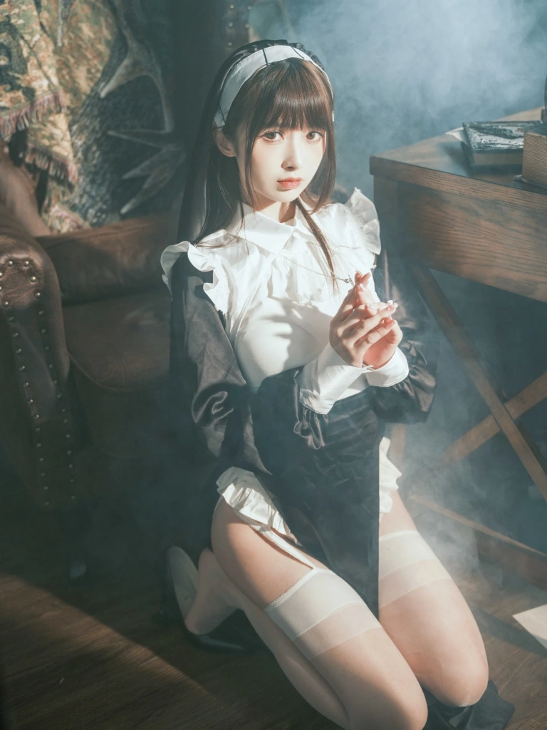 《修女》｜河豚抚子 · 15张写真