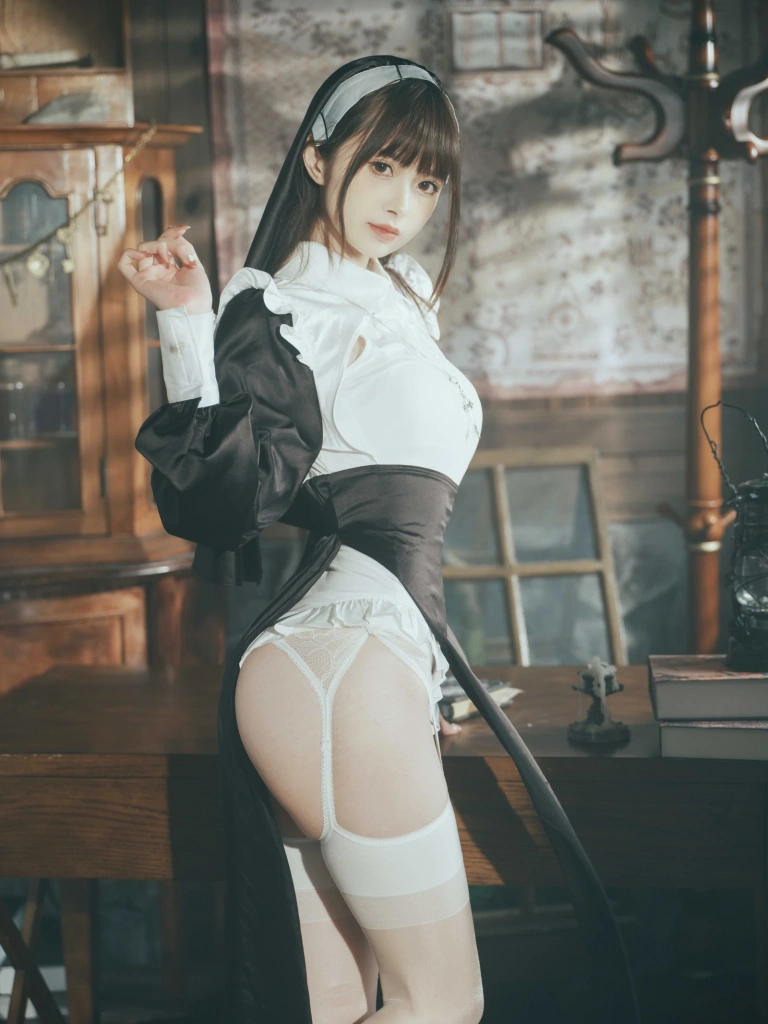 《修女》｜河豚抚子 · 15张写真