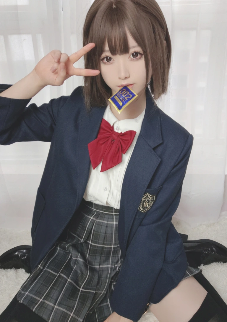《制服自撮り》｜朝霧愛 · 21张写真