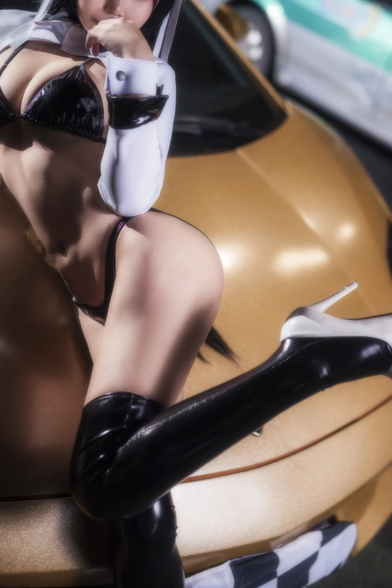 《车女郎》｜抱走莫子 · 22张写真