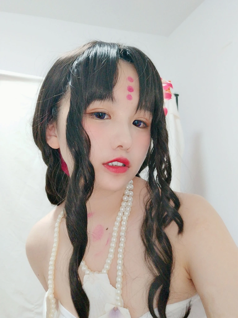 《杀生学院》｜阿半今天很开心 · 25张写真