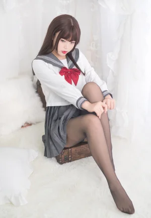 《绝对足域》｜白烨 · 77张写真、9 个视频