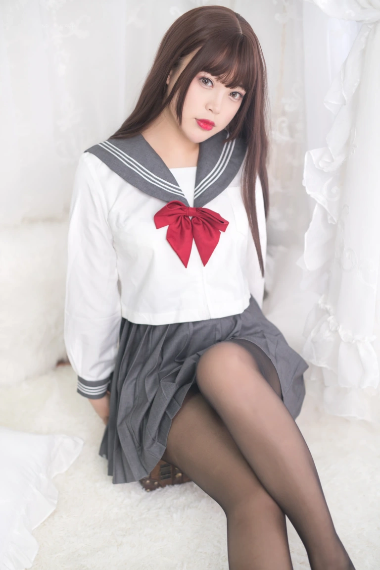《绝对足域》｜白烨 · 77张写真、9 个视频