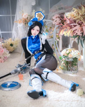 《胜利女神：妮姬 梅登 冰玫瑰》｜前野太太 · 94张写真