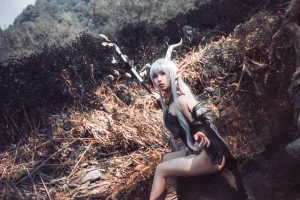 《闪灵泳装》｜芋圆侑子 · 9张写真
