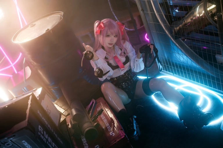 《Nikke胜利女神尤妮》｜伊喵君 · 34张写真