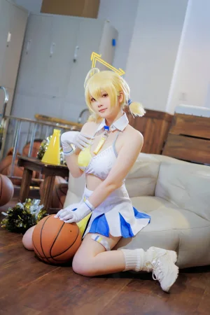 《[Patreon] 2023年08月套图会员合集》｜屿鱼 · 85张写真