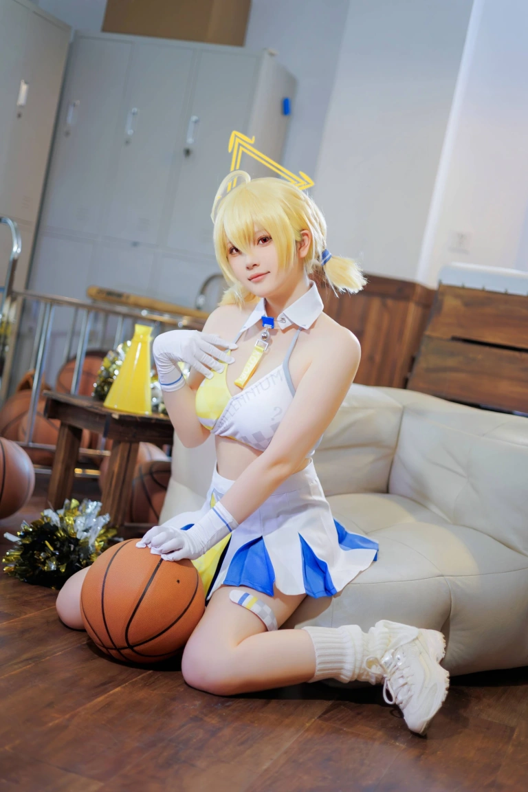 《[Patreon] 2023年08月套图会员合集》｜屿鱼 · 85张写真