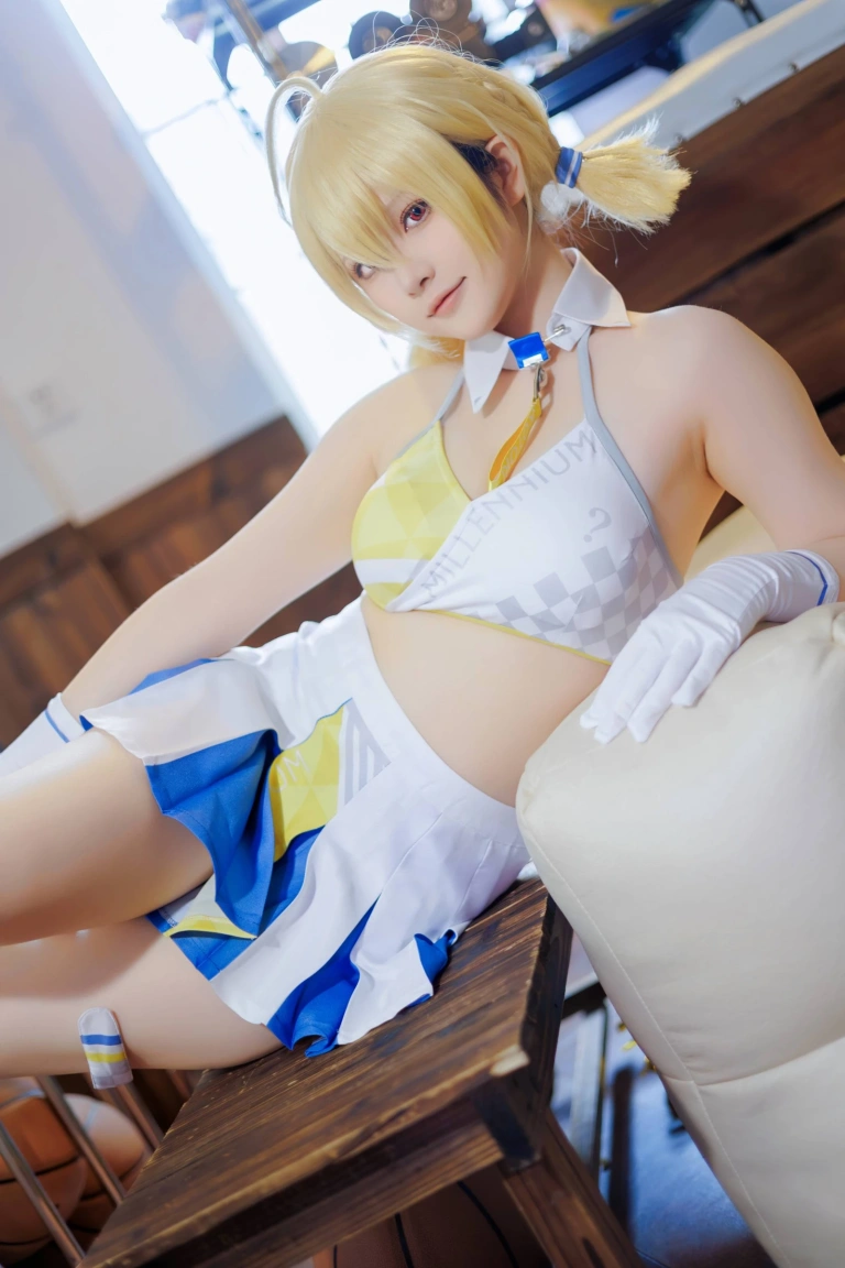 《[Patreon] 2023年08月套图会员合集》｜屿鱼 · 85张写真