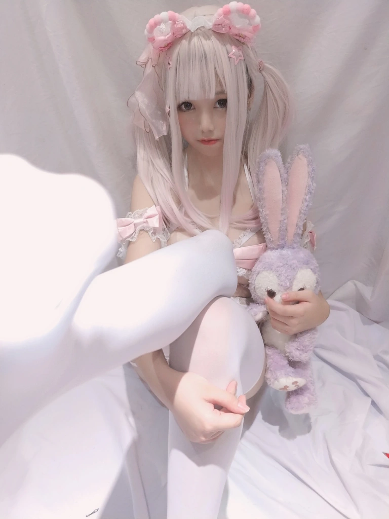 《少女梦境》｜蜜汁猫裘 · 10张写真