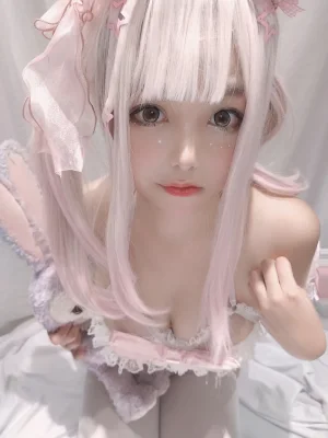 《少女梦境》｜蜜汁猫裘 · 10张写真