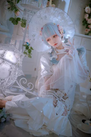 《纯白魔女》｜小野寺地瓜 · 15张写真