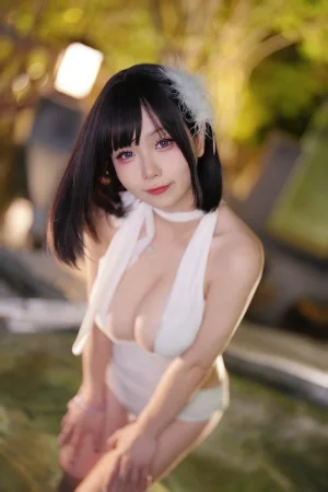 《夏日白色泳装》｜末夜 · 23张写真、1 个视频