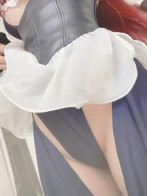 《斯卡哈同人女仆》｜一北亦北 · 24张写真、2 个视频