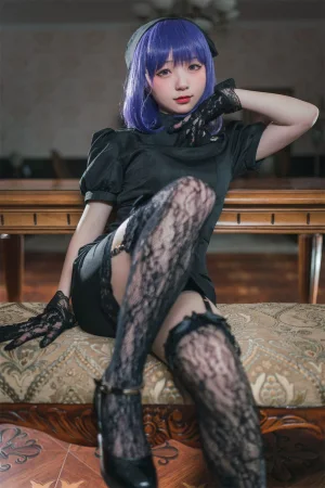 《黑江雫护士》｜花铃 · 35张写真