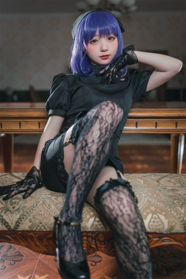 《黑江雫护士》｜花铃 · 35张写真