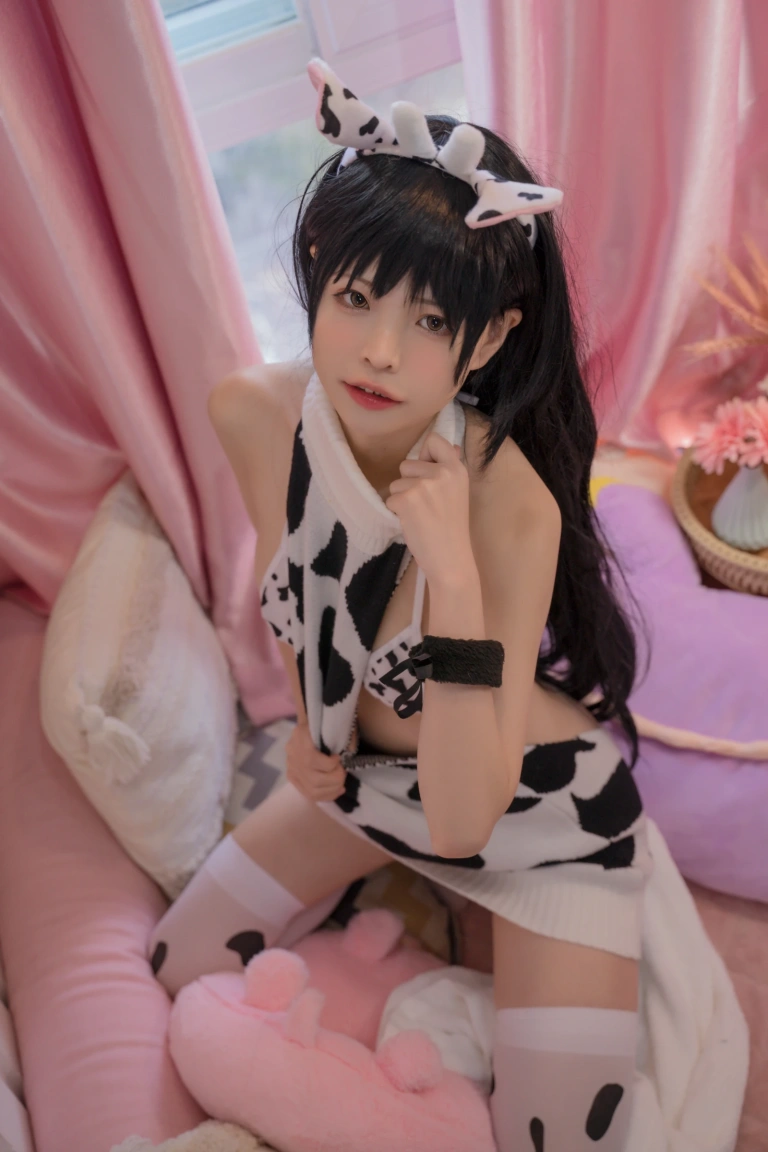 《奶牛》｜可可老师 · 50张写真