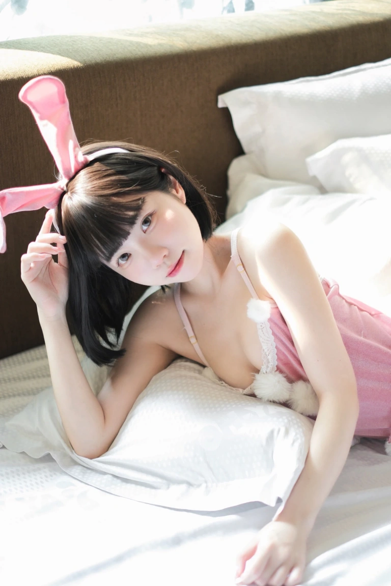 《純慾兔女郎&濕身死庫水》｜可可小白兔 · 78张写真