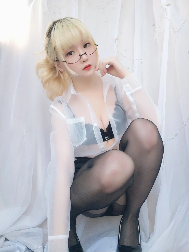 《VOL.11 今晚加班包》｜星之迟迟 · 59张写真