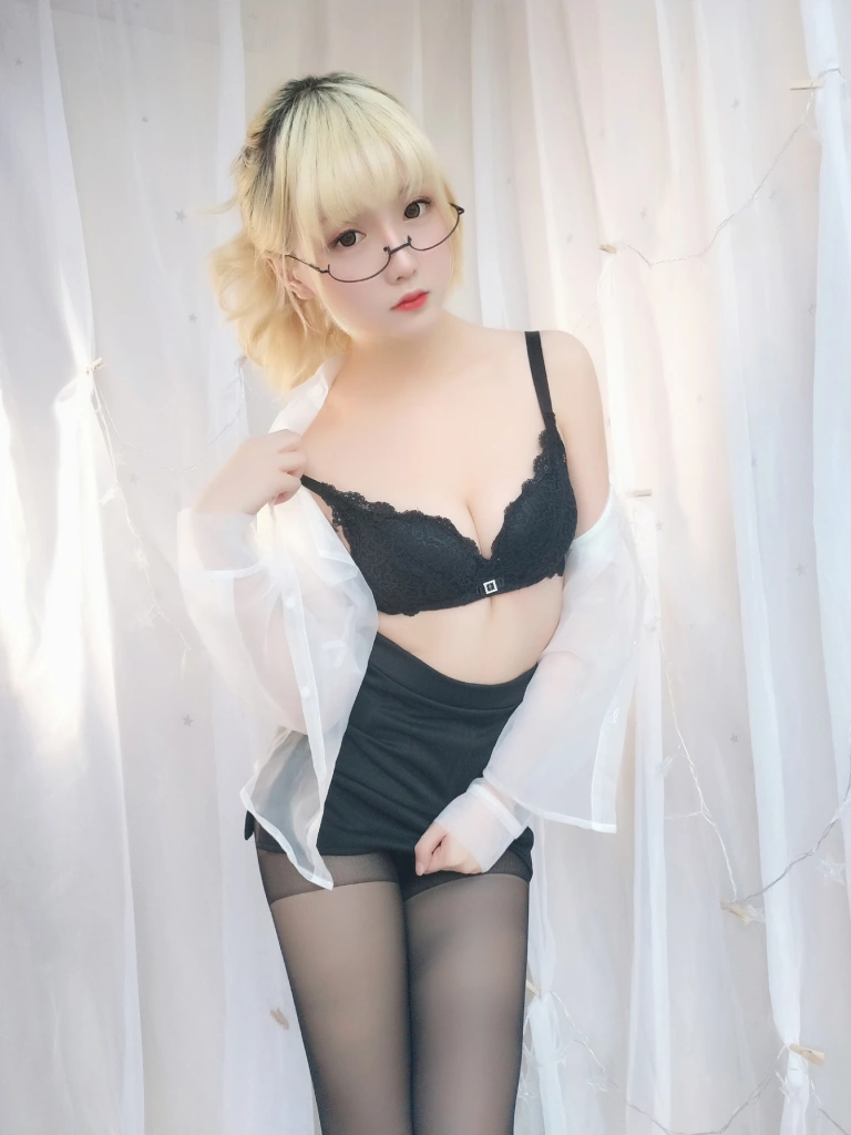 《VOL.11 今晚加班包》｜星之迟迟 · 59张写真