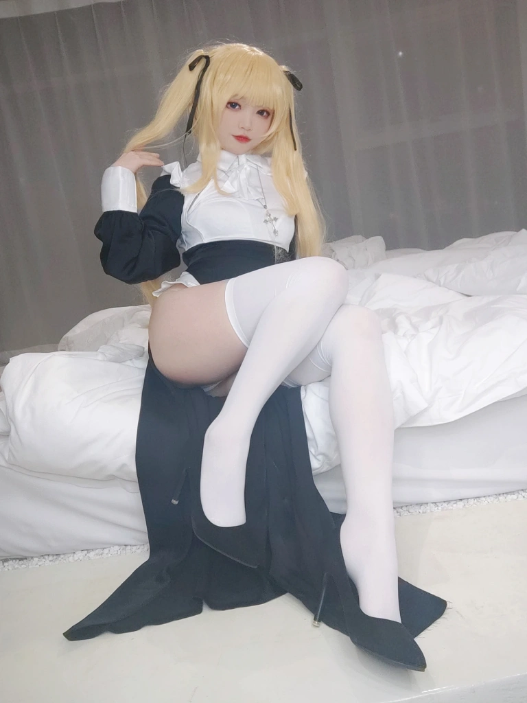《英梨梨修女自拍》｜神沢永莉 · 129张写真