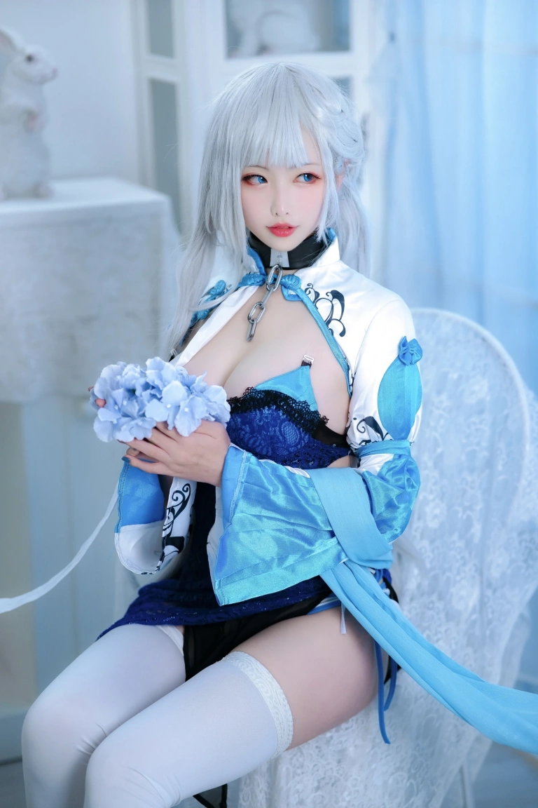 《贝尔法斯特旗袍》｜樱岛嗷一 · 15张写真