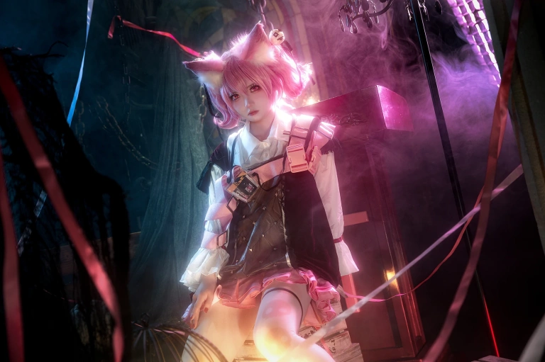 《明日方舟 巫恋》｜伊喵君 · 18张写真