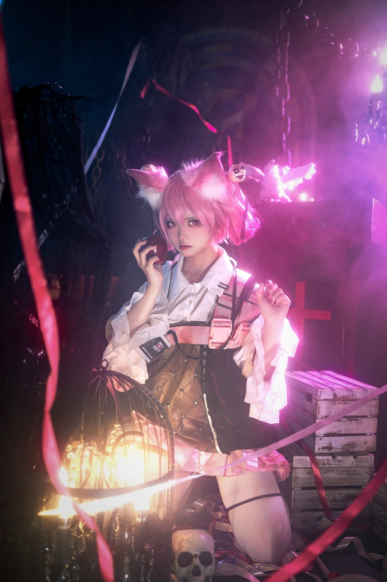 《明日方舟 巫恋》｜伊喵君 · 18张写真