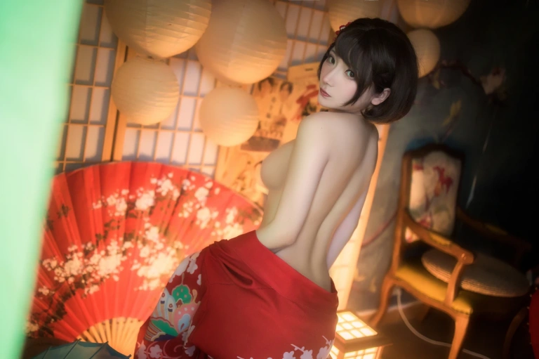 《和服》｜是三不是世 · 20张写真