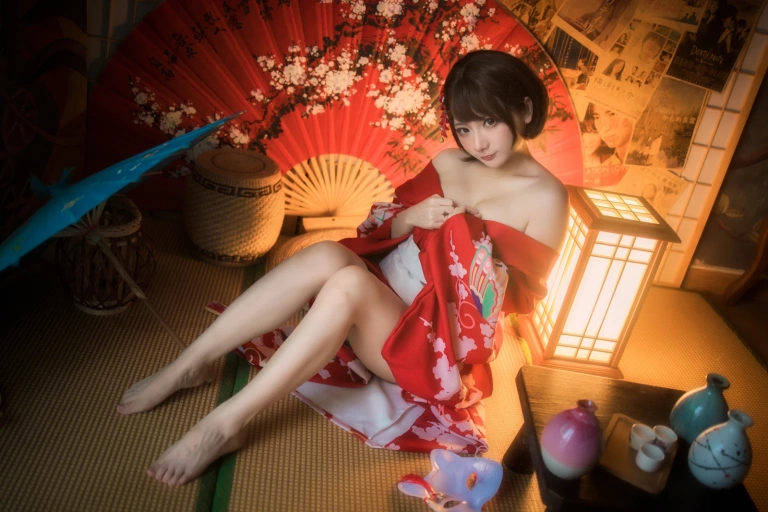 《和服》｜是三不是世 · 20张写真