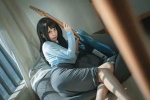 《吉他妹妹》｜三無人型 · 24张写真