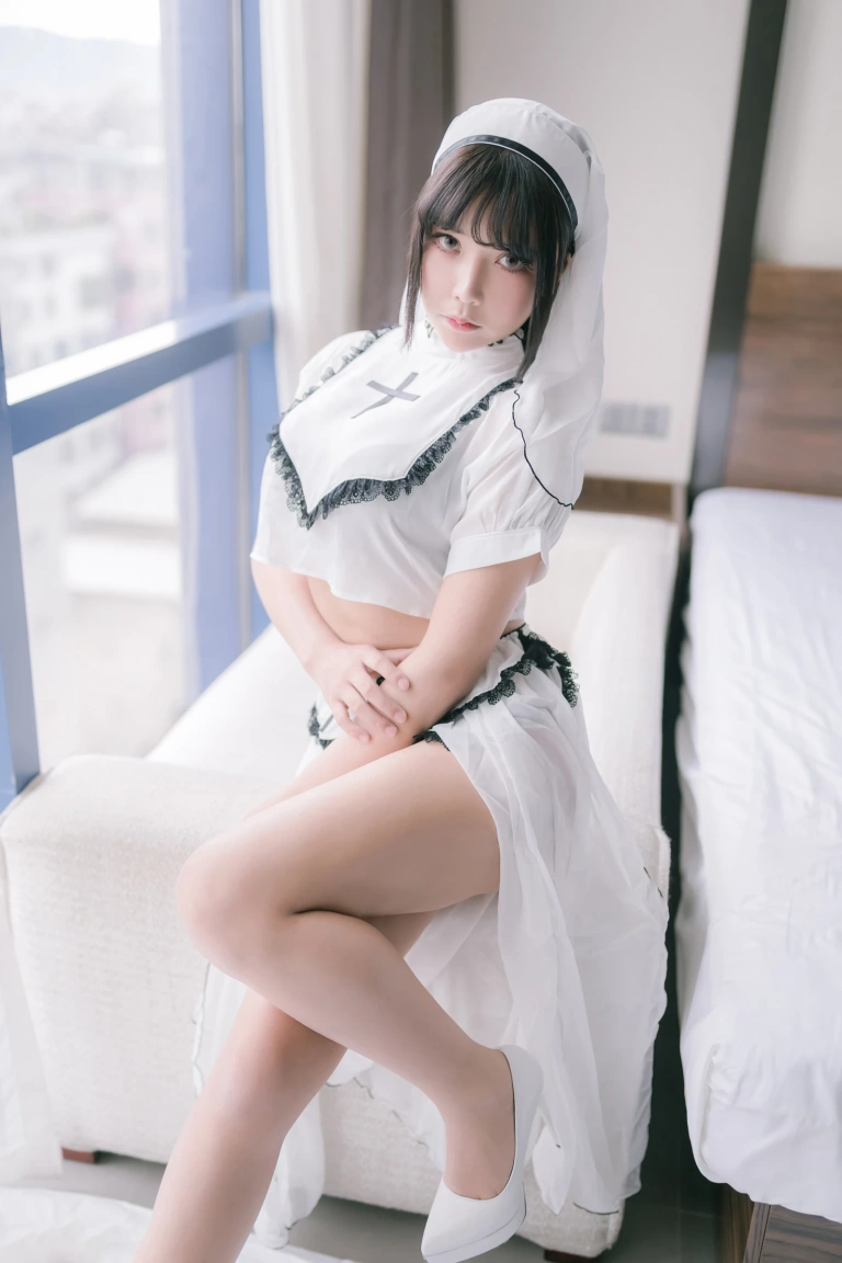 《纯白修女》｜抱走莫子 · 42张写真