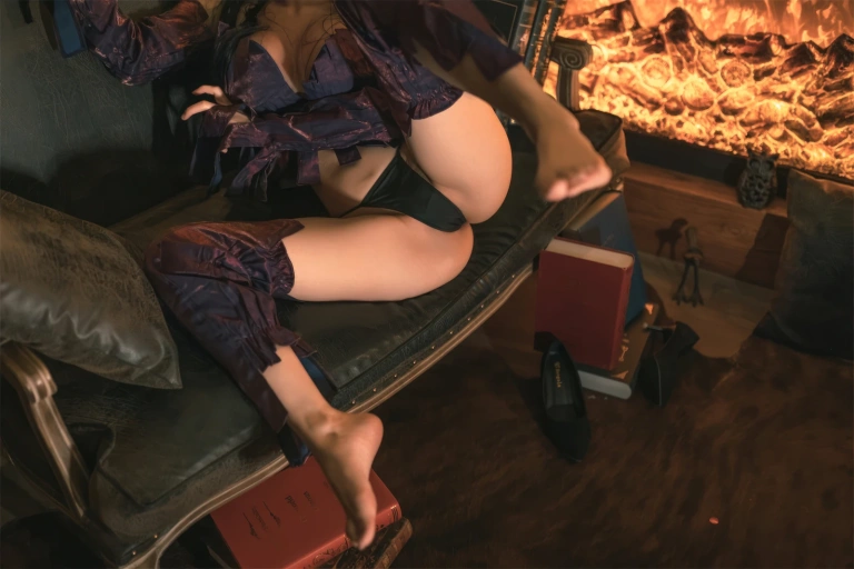 《黑兽 精灵女王》｜杏仁曲奇 · 60张写真