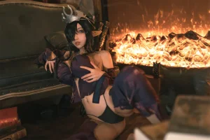 《黑兽 精灵女王》｜杏仁曲奇 · 60张写真