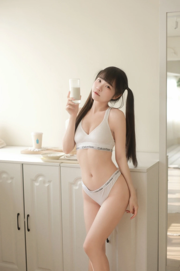《小貓娘想被主人疼愛》｜可可小白兔 · 69张写真、1 个视频