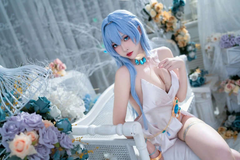 《NIKKE 胜利女神 海伦娜礼服》｜宮本桜 · 19张写真