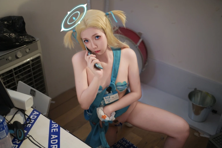 《小空天使便利店》｜小和甜酒 · 115张写真、1 个视频