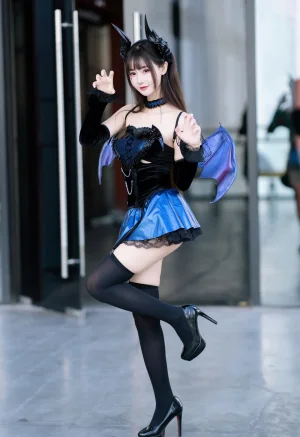 《小恶魔 漫展返图》｜羽生三未 · 12张写真