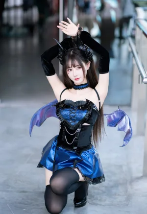 《小恶魔 漫展返图》｜羽生三未 · 12张写真