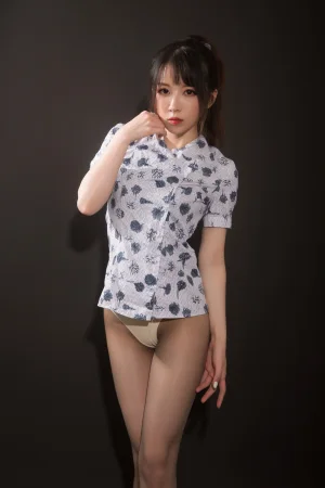 《东航棚拍》｜小女巫露娜 · 21张写真